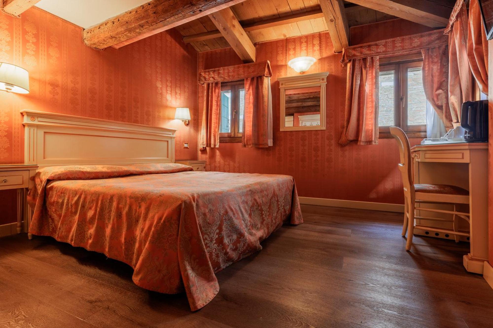 Lanterna Di Marco Polo Bed and Breakfast Venetië Buitenkant foto