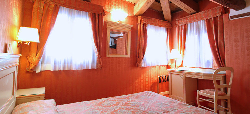 Lanterna Di Marco Polo Bed and Breakfast Venetië Buitenkant foto