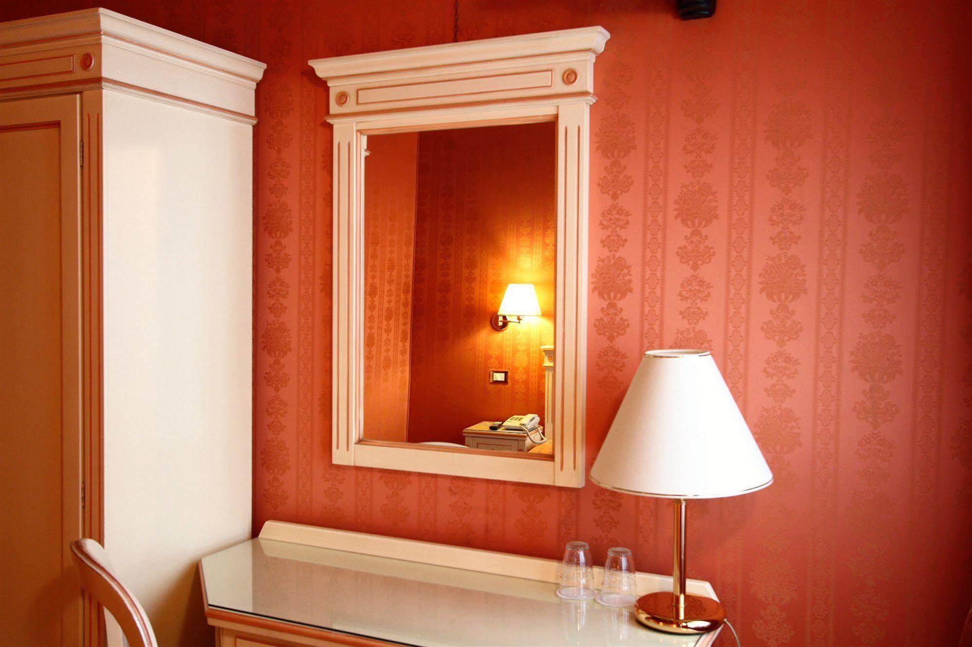 Lanterna Di Marco Polo Bed and Breakfast Venetië Buitenkant foto
