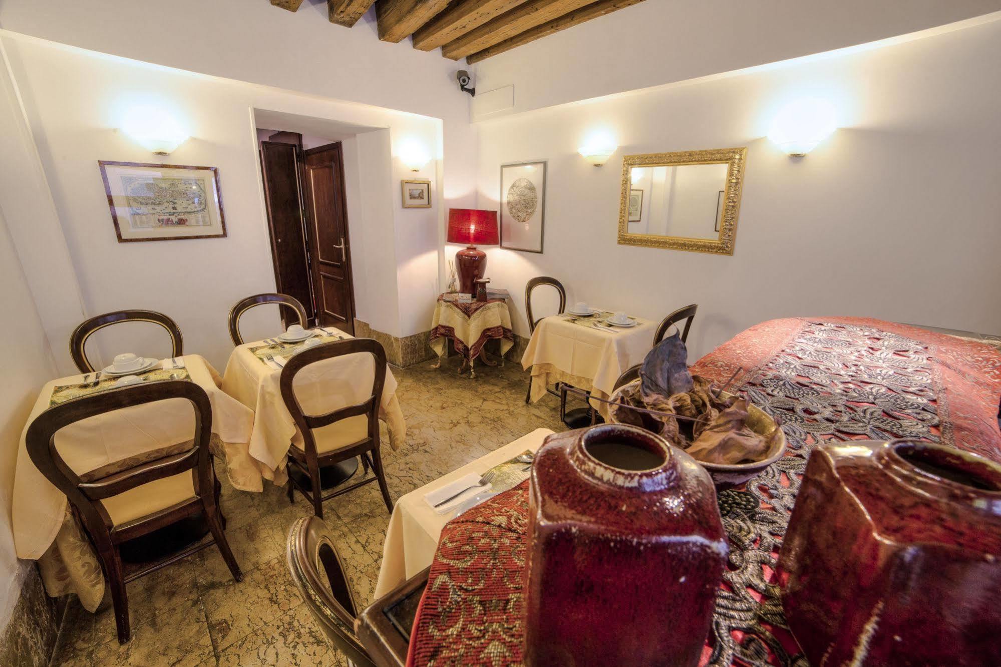 Lanterna Di Marco Polo Bed and Breakfast Venetië Buitenkant foto