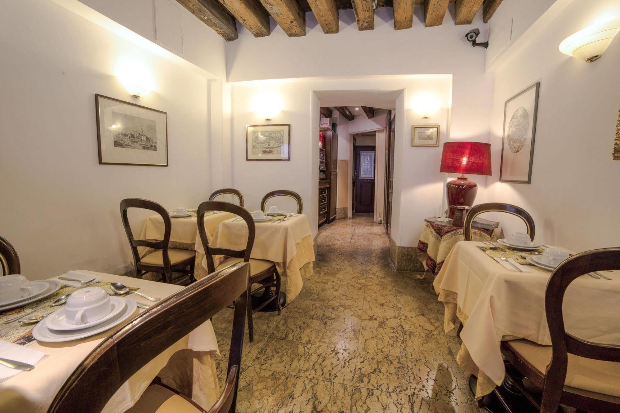 Lanterna Di Marco Polo Bed and Breakfast Venetië Buitenkant foto